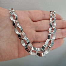  Halsband ovala ringar 18k vitguld