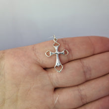  Kors Isabella äkta silver 925 med hjärta design