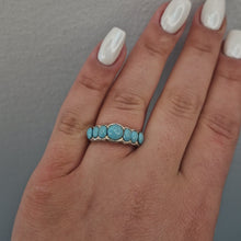  Silverring 925 med sju turkosa stenar