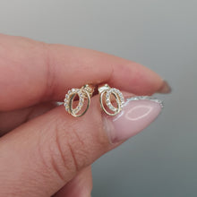  Örhängen Ring i Ring med stenar 8k guld