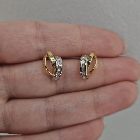 Örhängen i 2 färgat 18k guld med cubic zirconia stenar