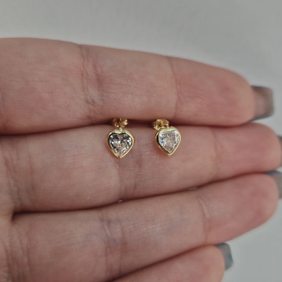 Örhängen hjärta i 18k guld