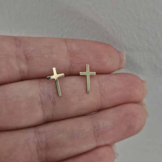 Kors örhängen i 18k guld