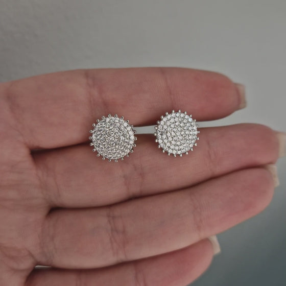 Glittriga silver örhängen