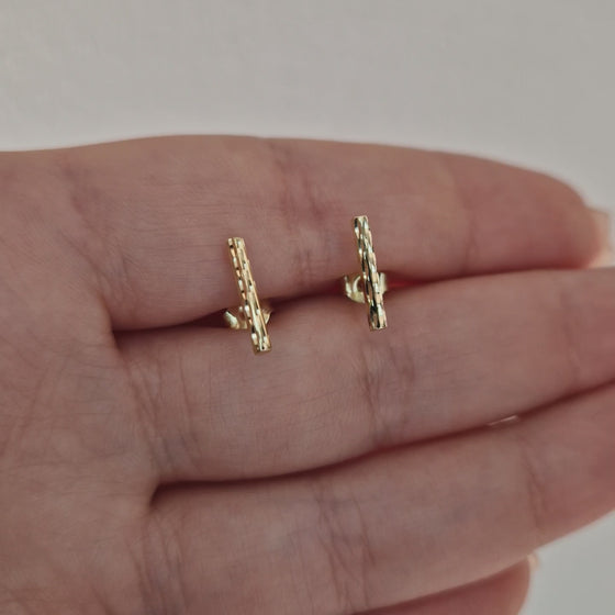 Örhängen facetterad stav äkta guld