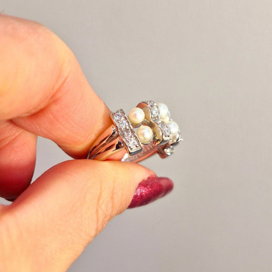 Silver ring med pärlor & stenar