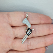  Hängsmycke Revolver silver