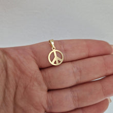  Peace hängsmycke i 18k guld